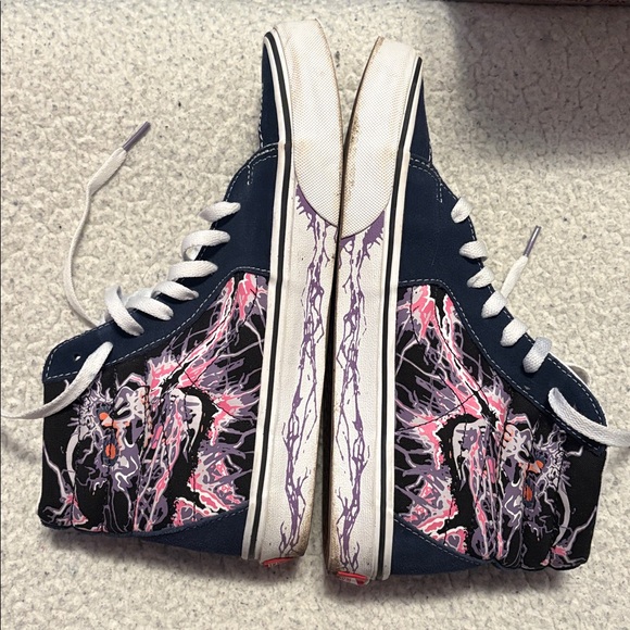 Vans - Picture 2 of 3